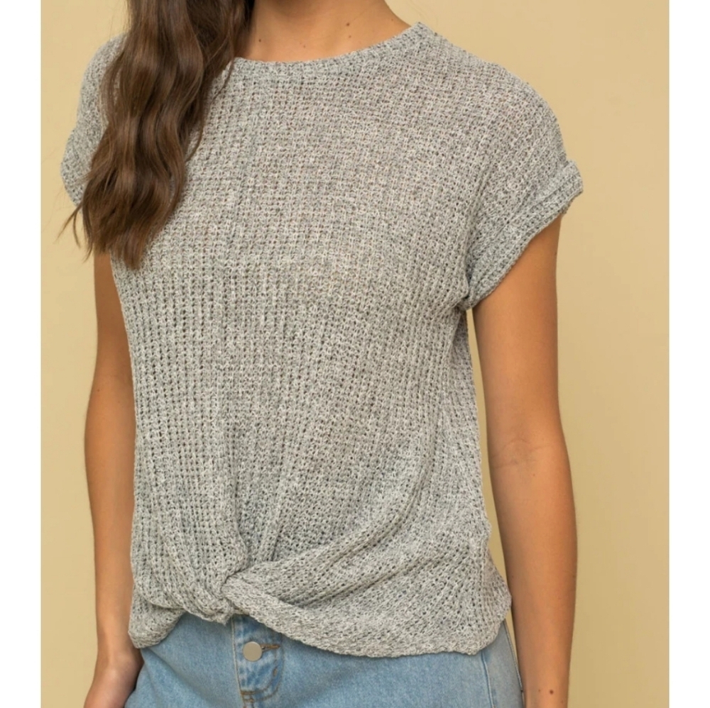 Gilli Short Sleeve Twisted Front Gray Sqeater Size Medium - Picture 6 of 7